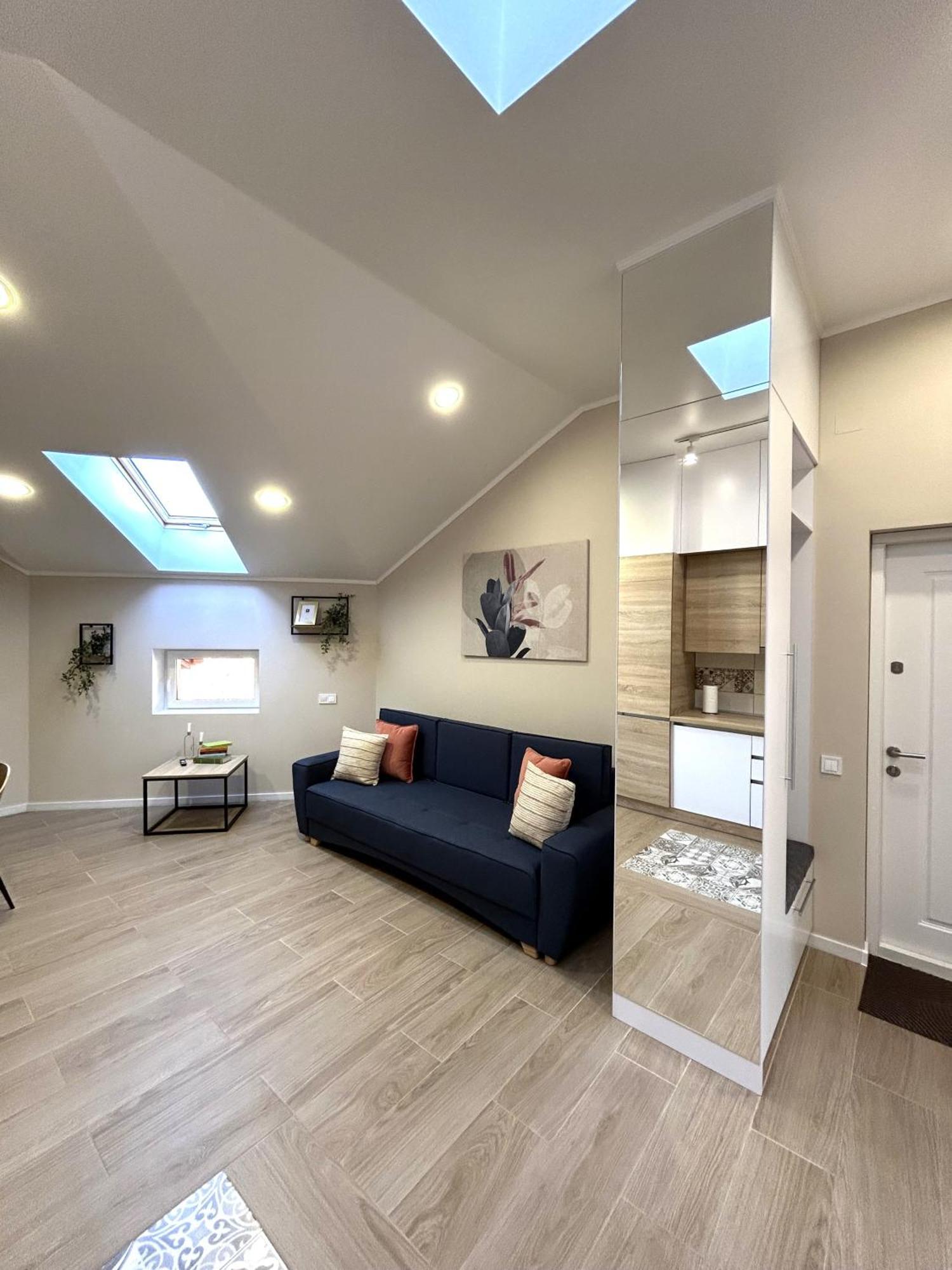 Modern Apartment In The City Center Lviv Ngoại thất bức ảnh